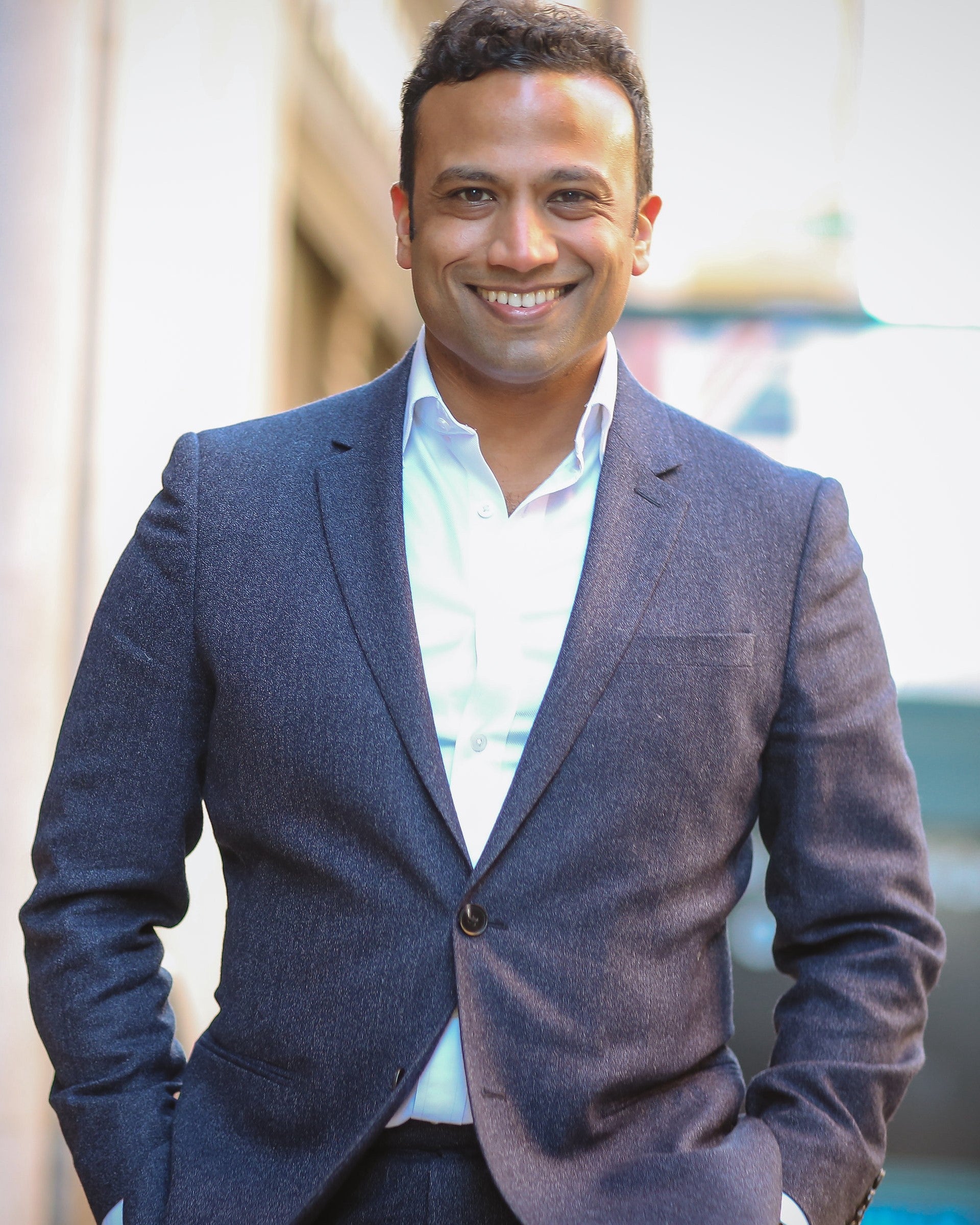 Dr Siva Sundar